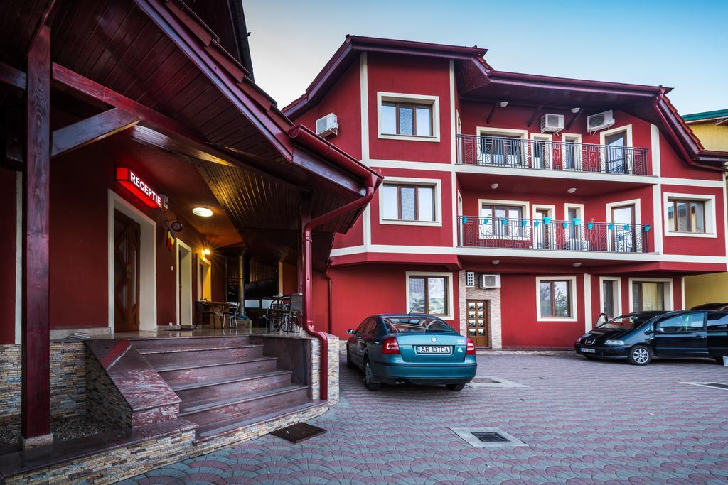 Pensiunea Christiana Arad Ngoại thất bức ảnh